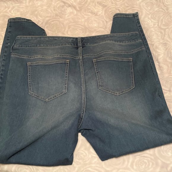 Torrid Stretch Jeans Tapered Ankles (P173) - Picture 4 of 6
